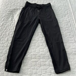 lululemon dance studios cropped